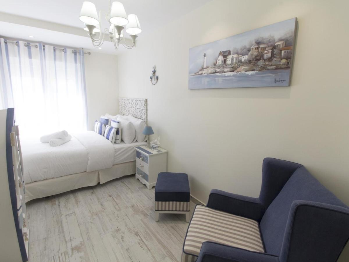 Sitges Spaces Mediterranean Apartments 5 Bedrooms, 4 Bathrooms, 75M2 Terrace, Centre Sitges- Sleeps 11 Buitenkant foto